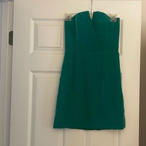 Green strapless dress